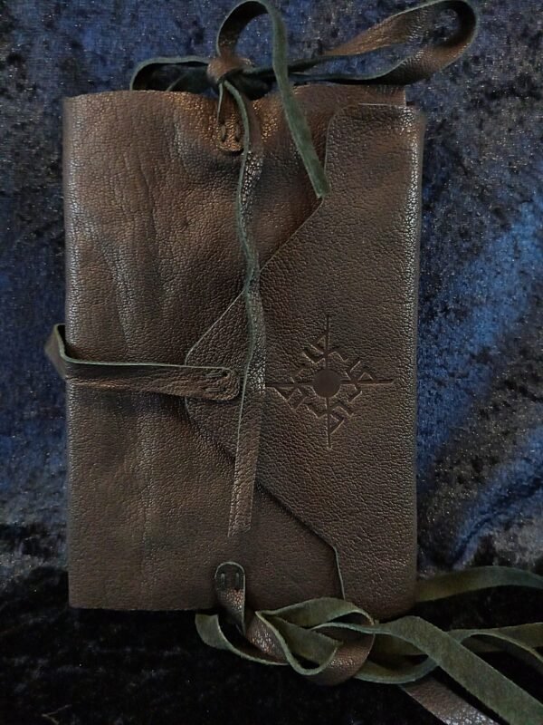 Þursakyngi i – The Essence of Thursian Sorcery: Leather Bound Talisman Edition – Ekortu (Ixaxaar)